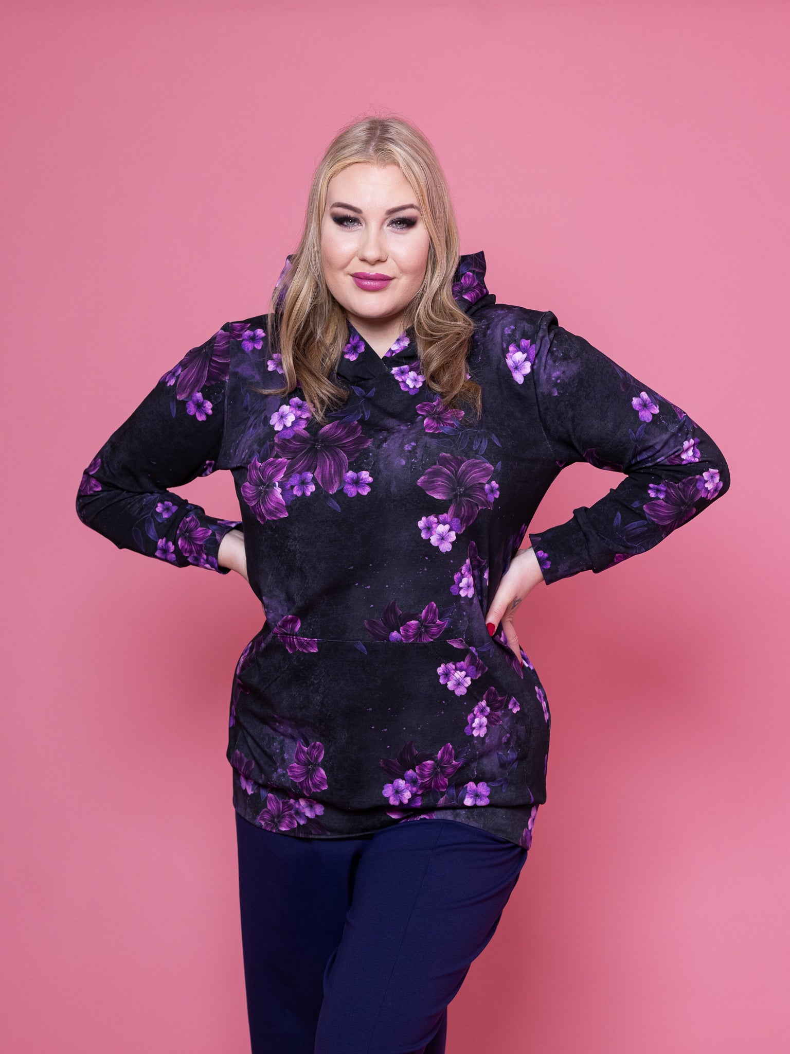 EVERYDAY- oversize huppari, taikakukinta