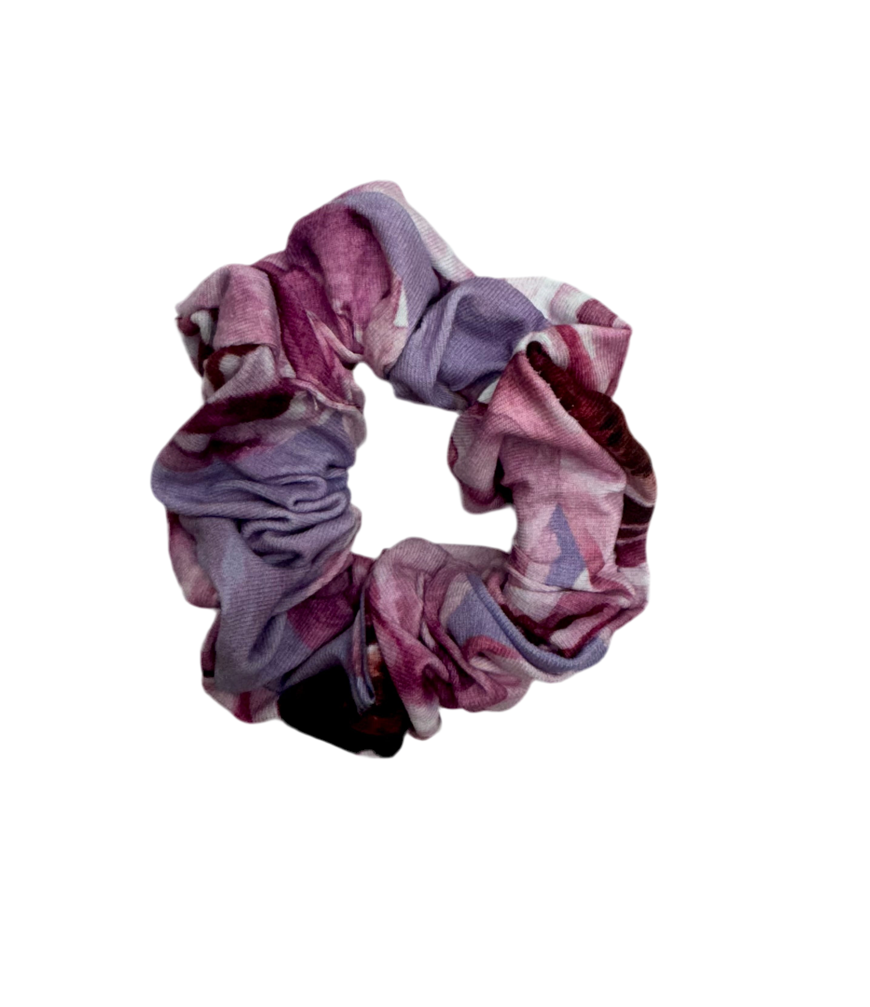 Muhkea scrunchie ylijäämäkankaasta. Kestävä ja ekologinen valinta – sopii myös lasten tuuheisiin hiuksiin.