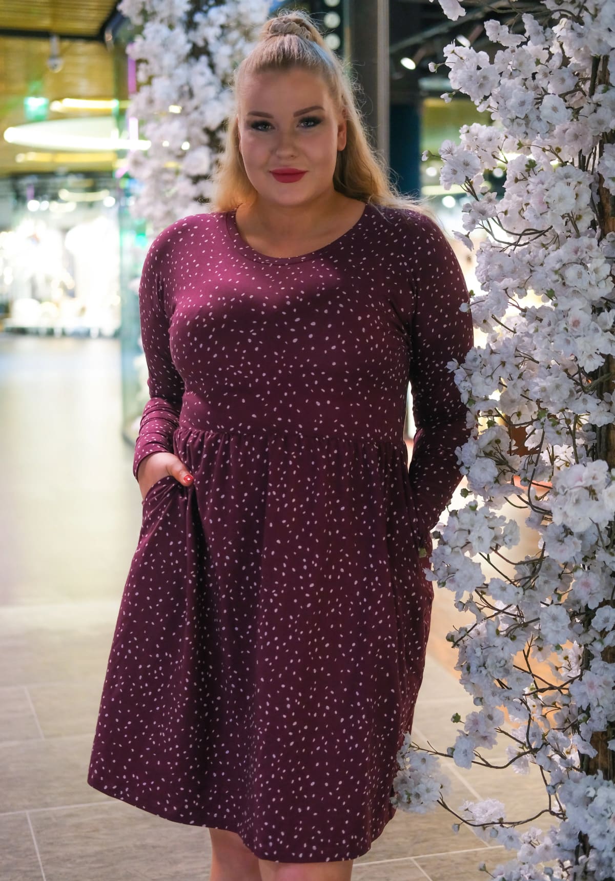 Oh Mama mekko polkadot viininpunainen | Polkadot viininpunainen / S/M