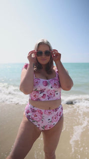 Be Girly- bikinitoppi, kesän kukinta